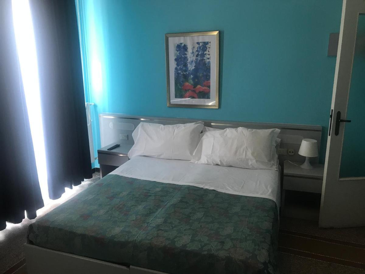 Hotel Doria Chiavari Exterior photo