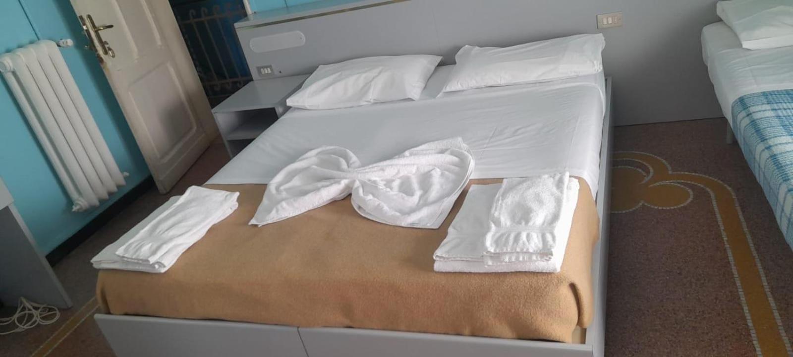 Hotel Doria Chiavari Exterior photo
