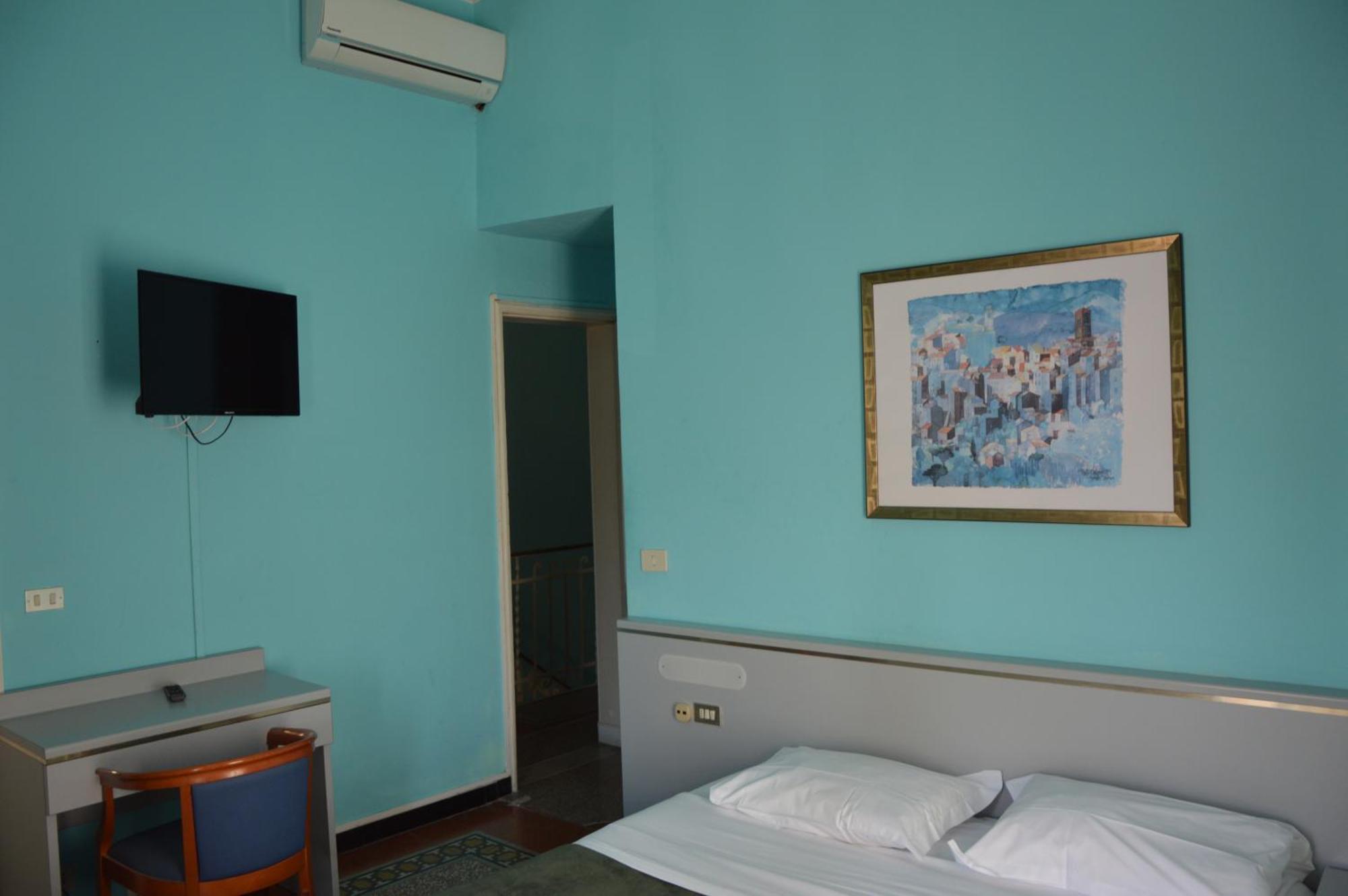 Hotel Doria Chiavari Exterior photo