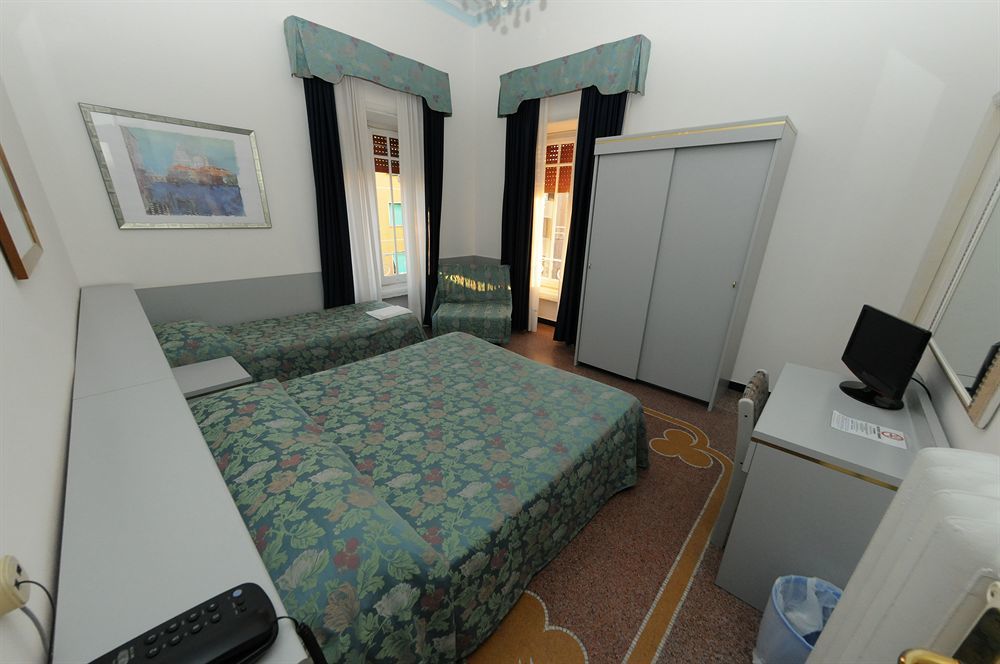 Hotel Doria Chiavari Exterior photo